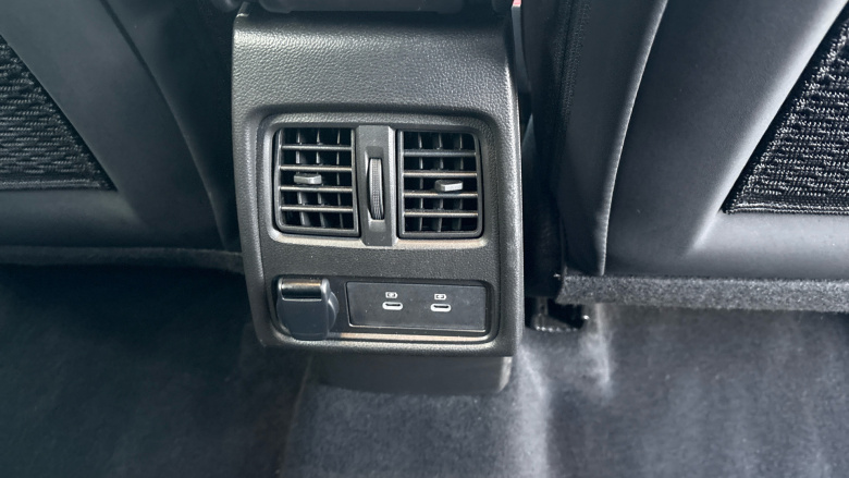 Renault Symbioz 1.6 E-Tech FHEV 145 Techno 5dr Auto Hybrid Estate